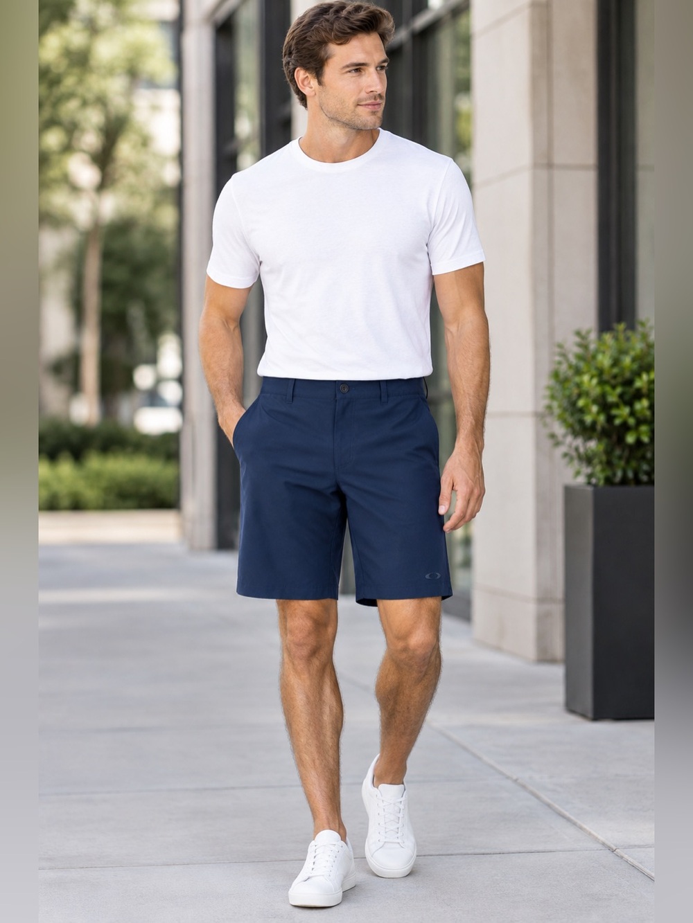 Oakley Navy Active Men’sFlat Front Shorts Size 34